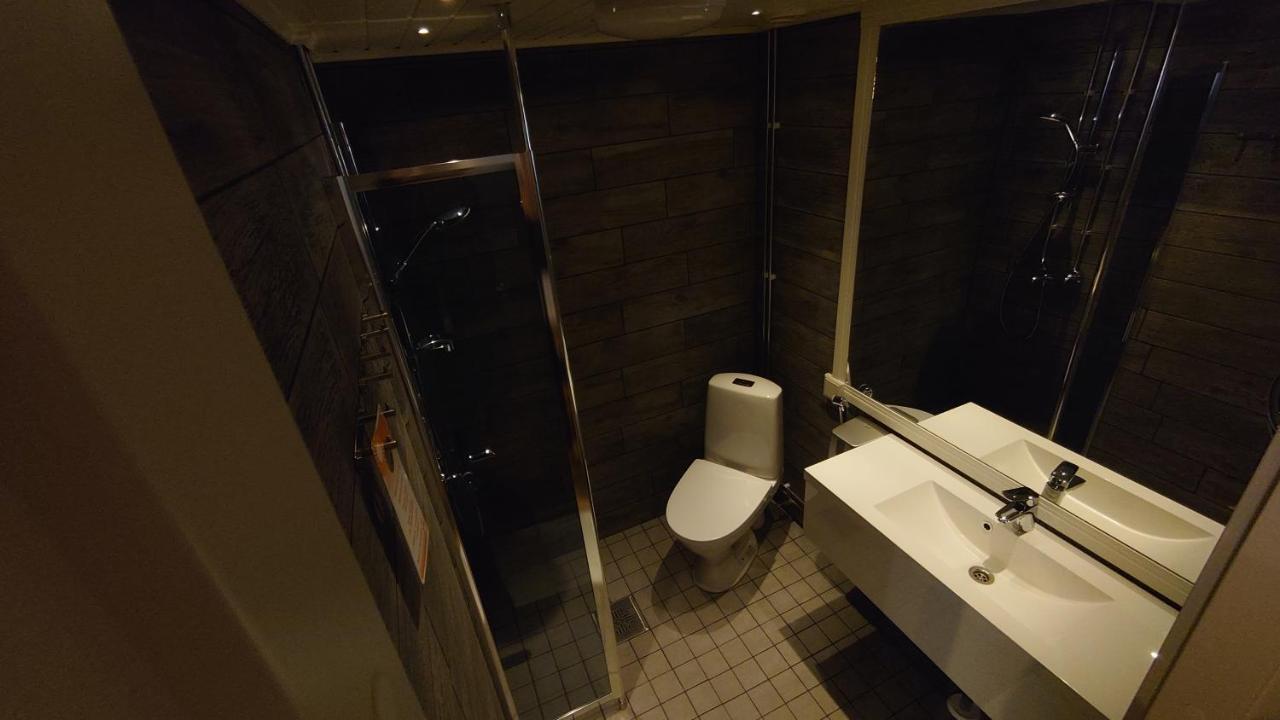 Hotel Guossi Каригасниеми Екстериор снимка