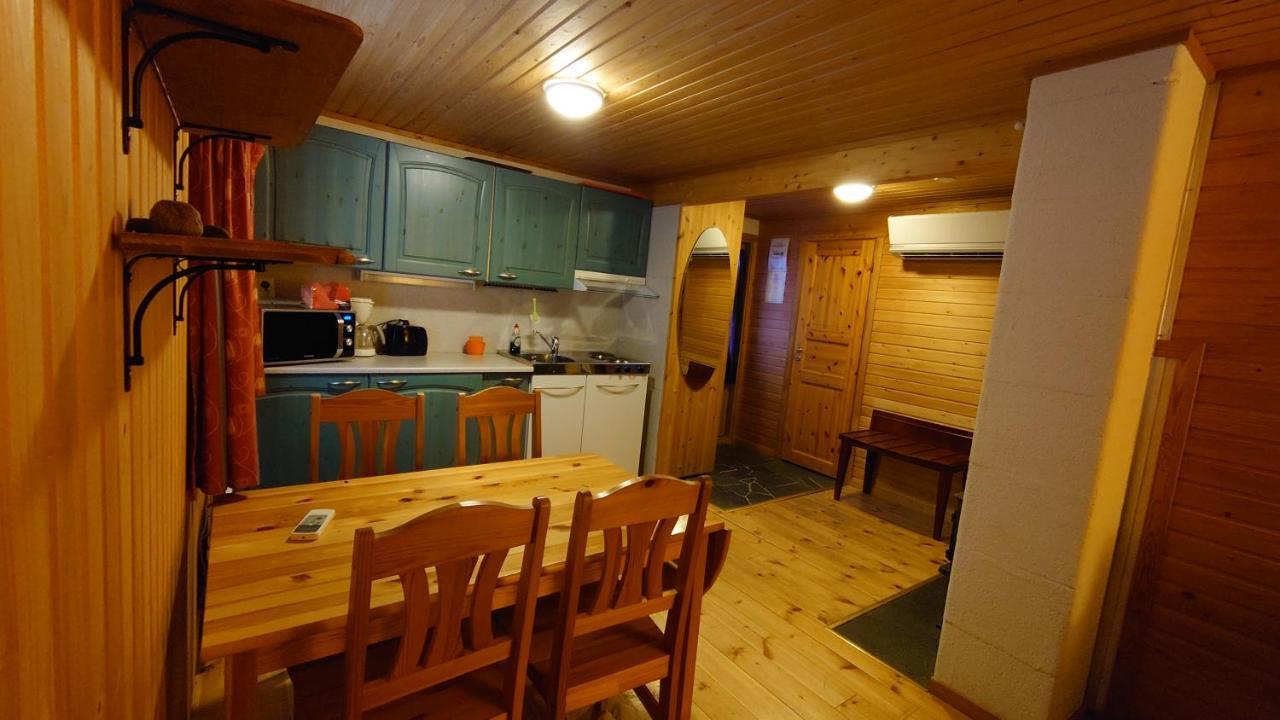 Hotel Guossi Каригасниеми Екстериор снимка