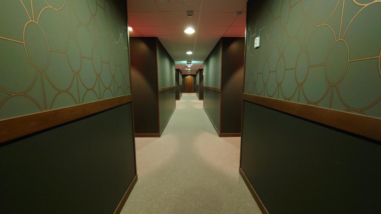 Hotel Guossi Каригасниеми Екстериор снимка